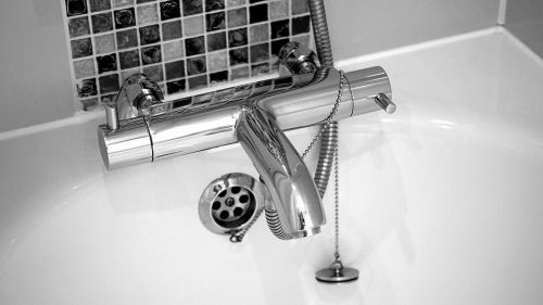 Archisio - Lavoro di Morelli Termoidraulica - Rifacimento tubazioni del bagno impianti idrici idraulici e servizi connessi
