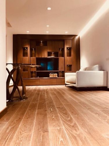 Archisio - Lavoro di Falegnameria Caricato - Arredamento su misura di alta qualitPorte e infisse certificati per risparmio energetico