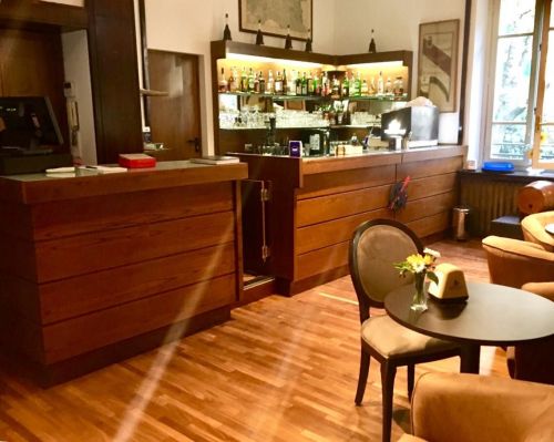 Archisio - Lavoro di Federico Pirarba - Arredi su misura