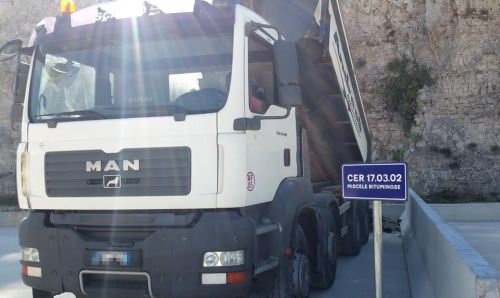 Archisio - Lavoro di Defra Ambiente srl - Defra Ambiente offre servizi ambientali ad aziende pubbliche e private quali smaltimento di rifiuti speciali impianto di recupero rifiuti inerti noleggio cassoni scarrabilii carico e trasporto ri